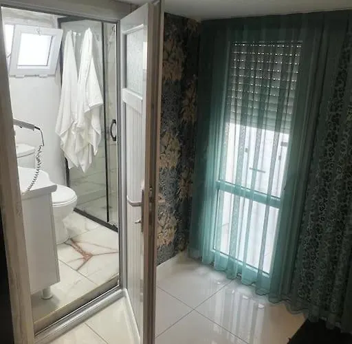 Africa In The Heart Of Center Apartment